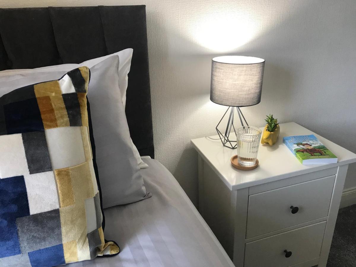 Fantastic 2 Bed Flat In Dunblane High Street Apartment Bagian luar foto